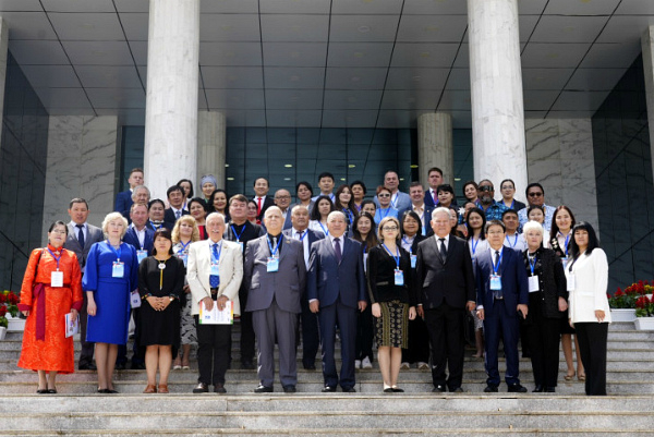 В столице прошел Второй Бишкекский форум культур